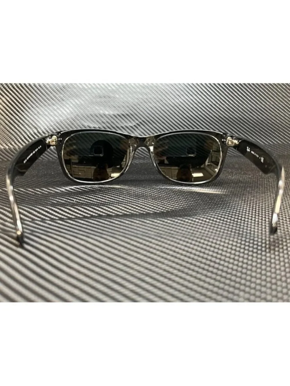 Ray-Ban new tags